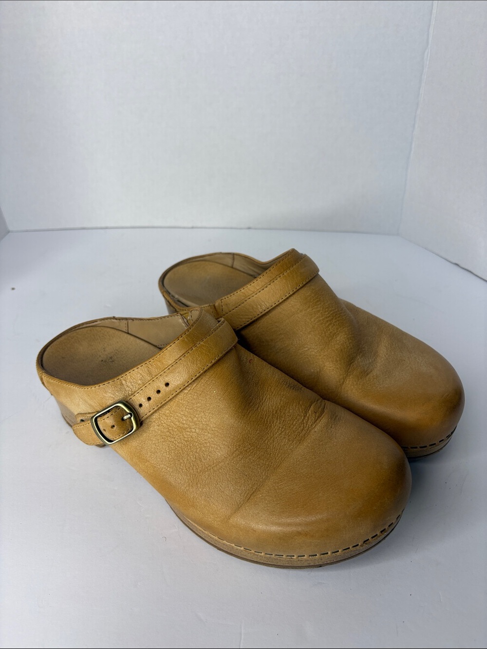 Dansko Ingrid Adjustable Stap Tan Leather Clogs